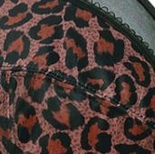 dark leopard-swatch