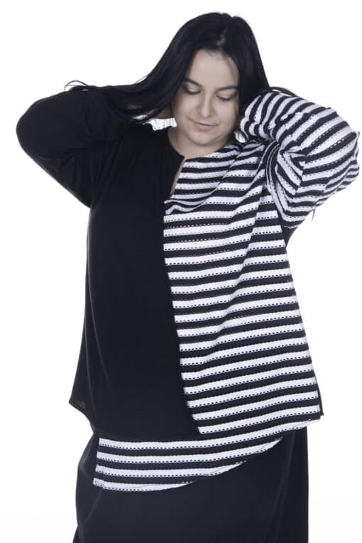 Lisa's Lacies Zoe Top - Image 2