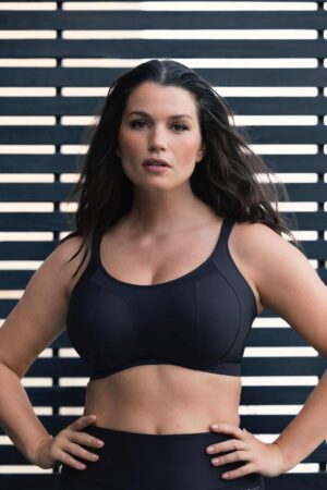 Fantasie Elevate Wired Sports Bra in Black – Maximum support, breathable mesh, and HeiQ Smarttemp fabric for ultimate workout comfort
